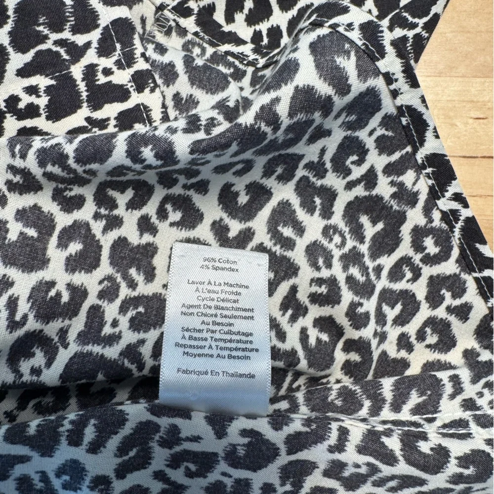 Talbots Women’s L/S Button Up Shirt Leopard Print Wrinkle Resistant Size 14